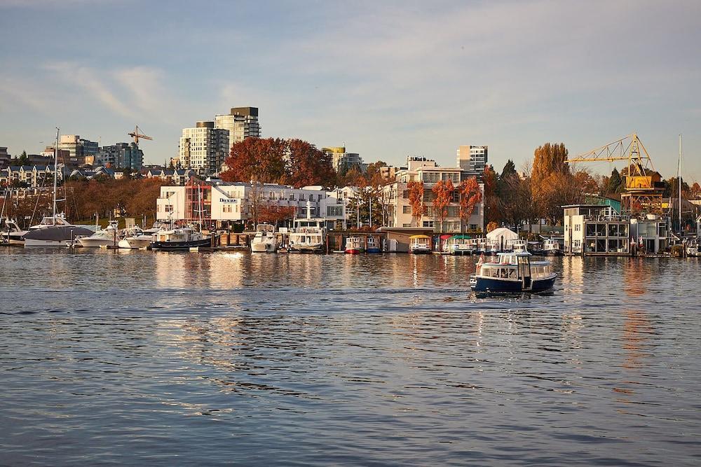 Granville Island Hotel Ванкувер Екстер'єр фото